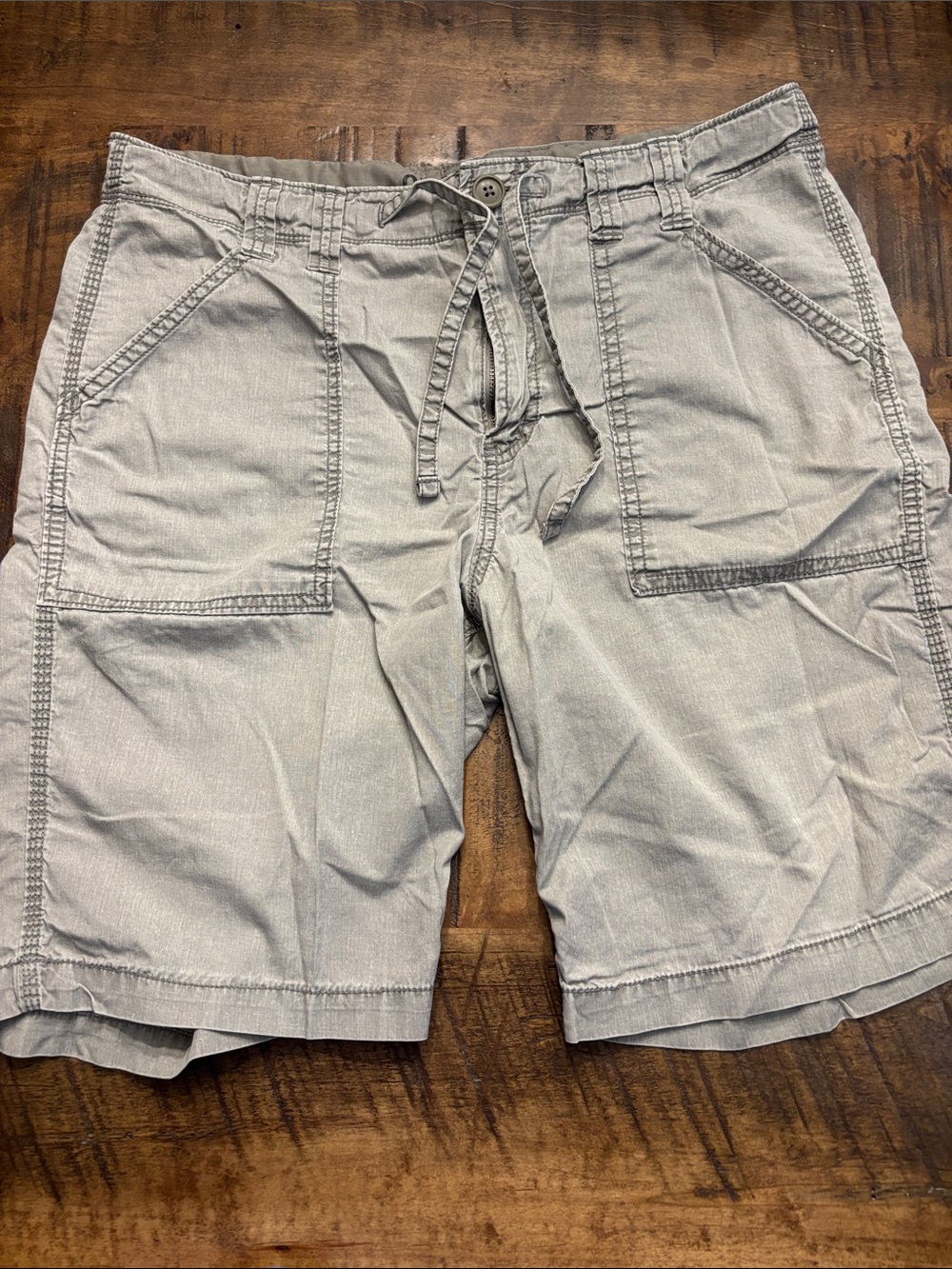Old Navy Men's Gray Cargo Drawstring Shorts